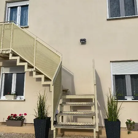 Apartments Jozephine Pula Exterior photo