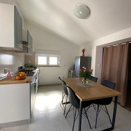 Apartments Jozephine Pula Exterior photo